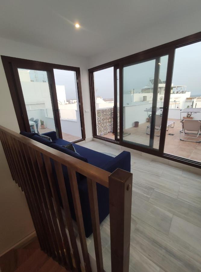 ático Dúplex Tranquilo Vistas Al Mar Centro De Conil Apartamento